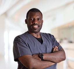 دكتور / ايمن حسن كعبي